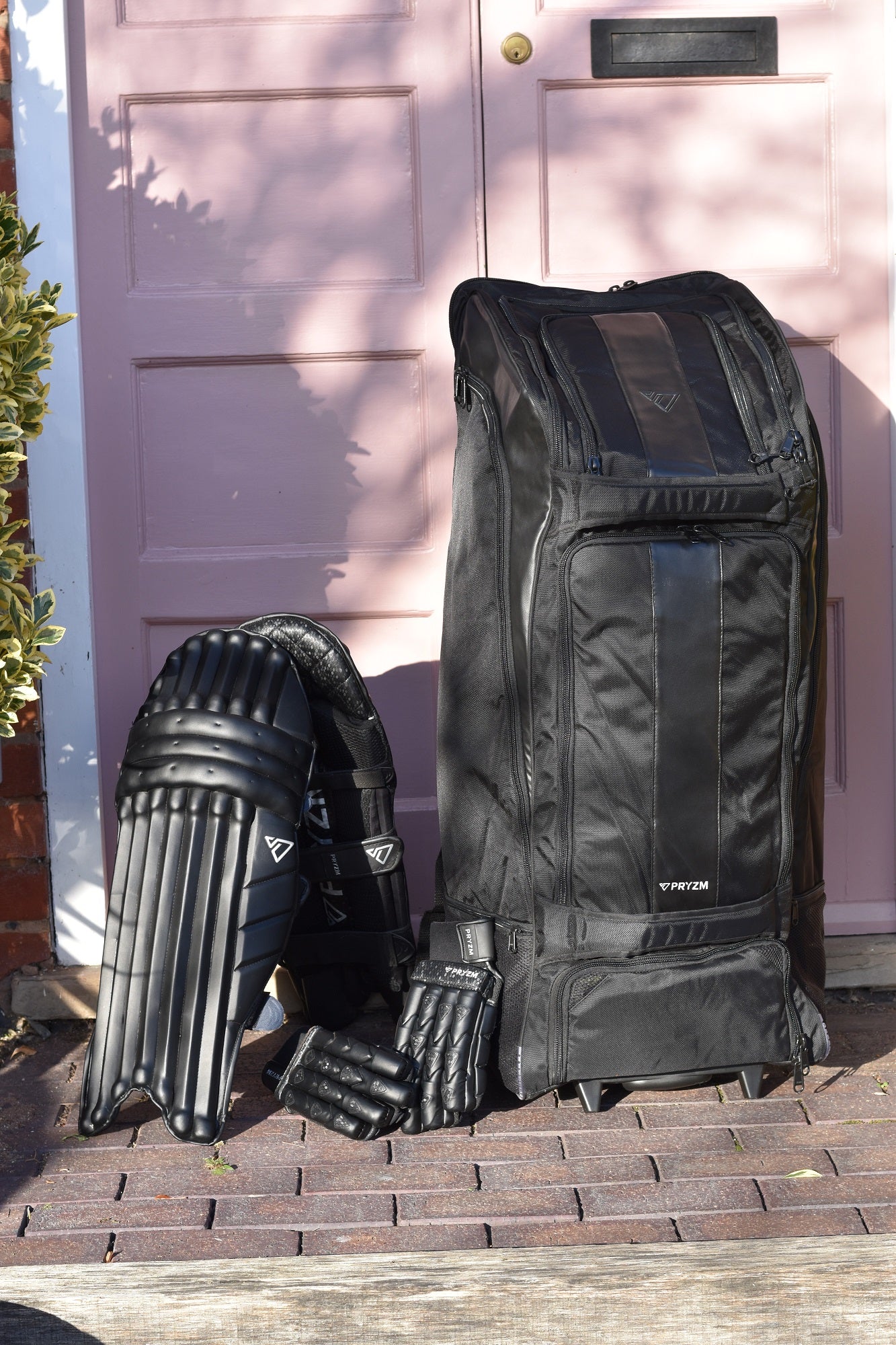 2026 Black Pads & Gloves Bundle + Black Signature Wheelie Duffle Bundle