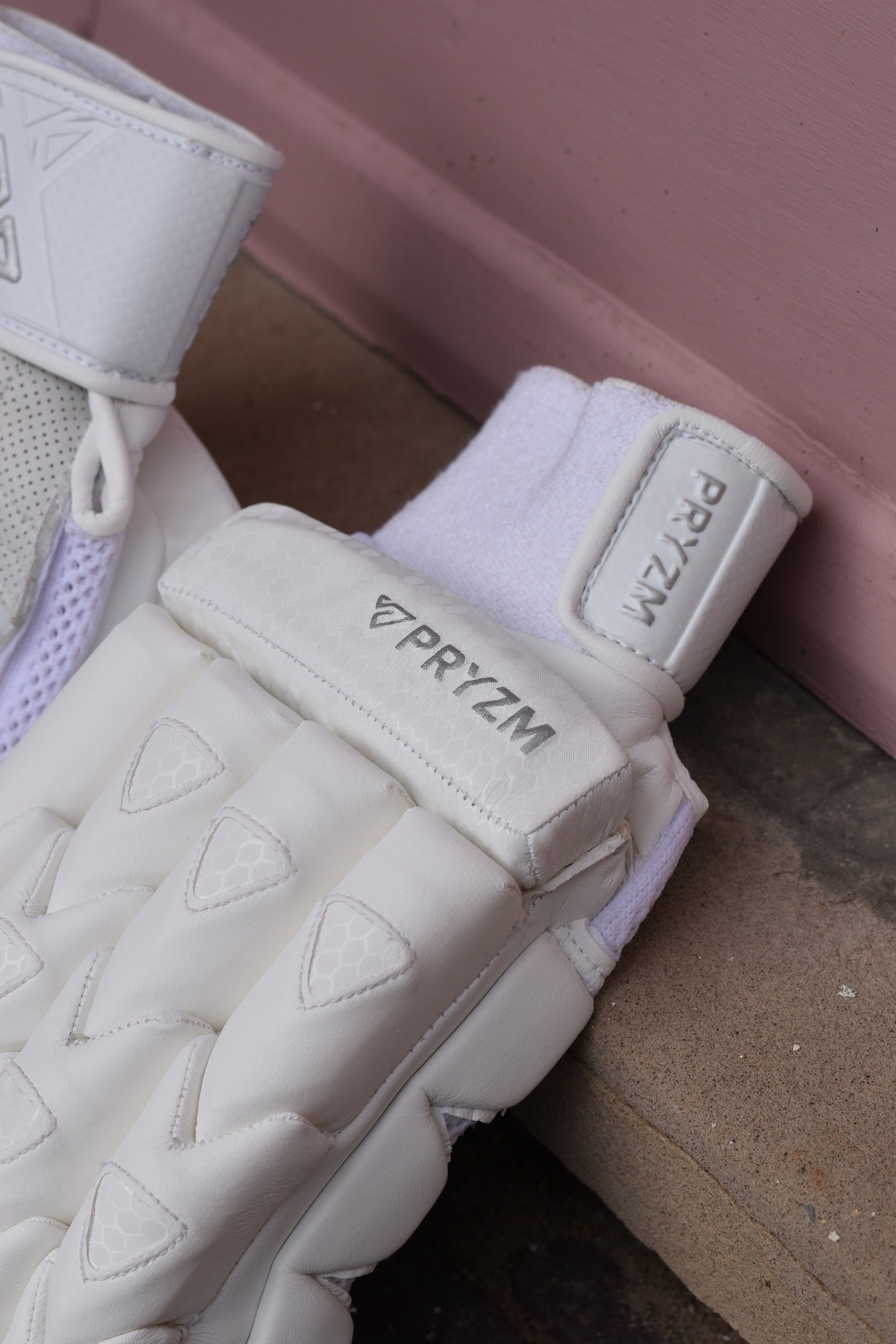 2026 Tempo Batting Gloves