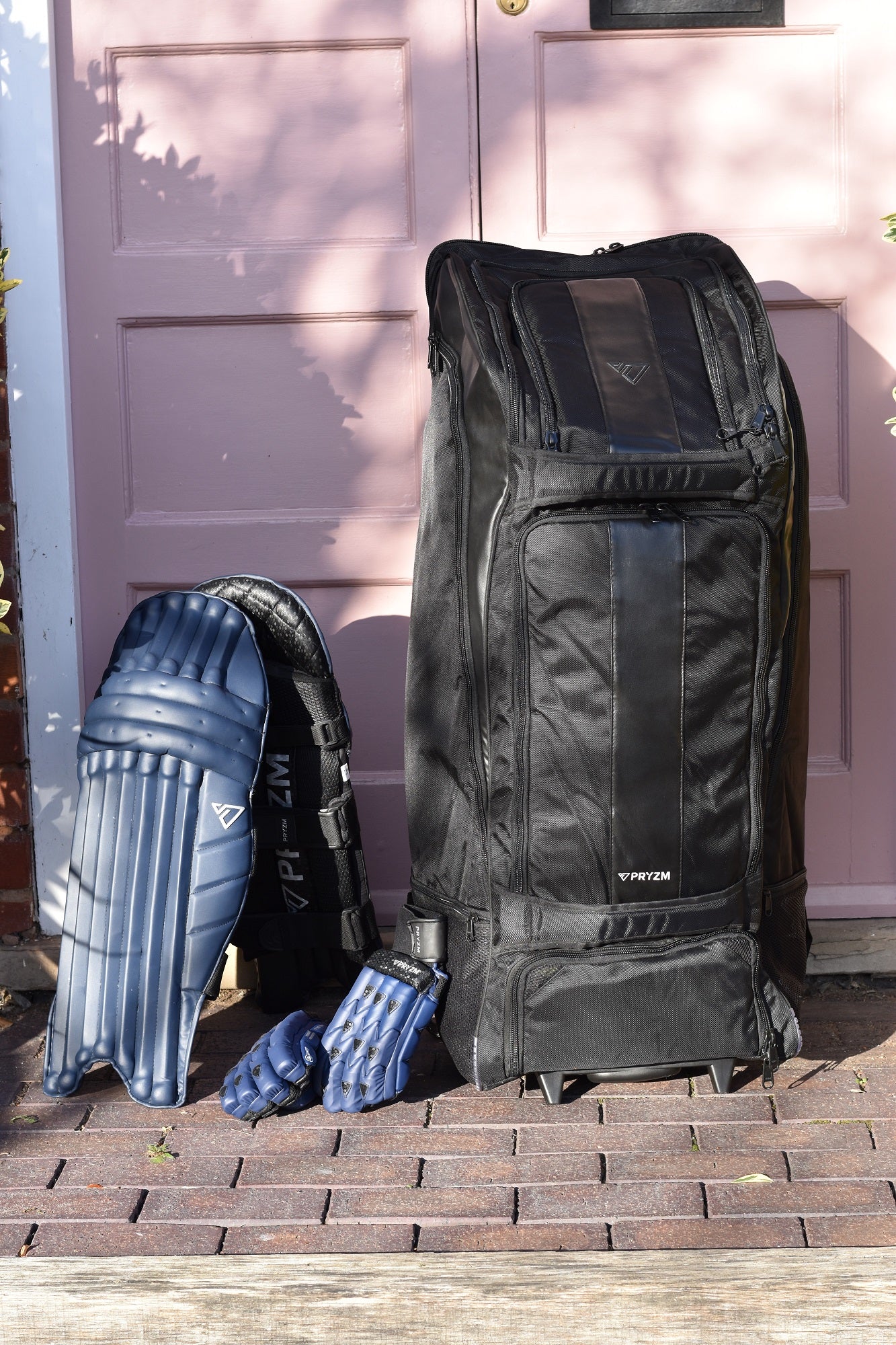 2026 Navy Pads & Gloves Bundle + Black Signature Wheelie Duffle Bundle