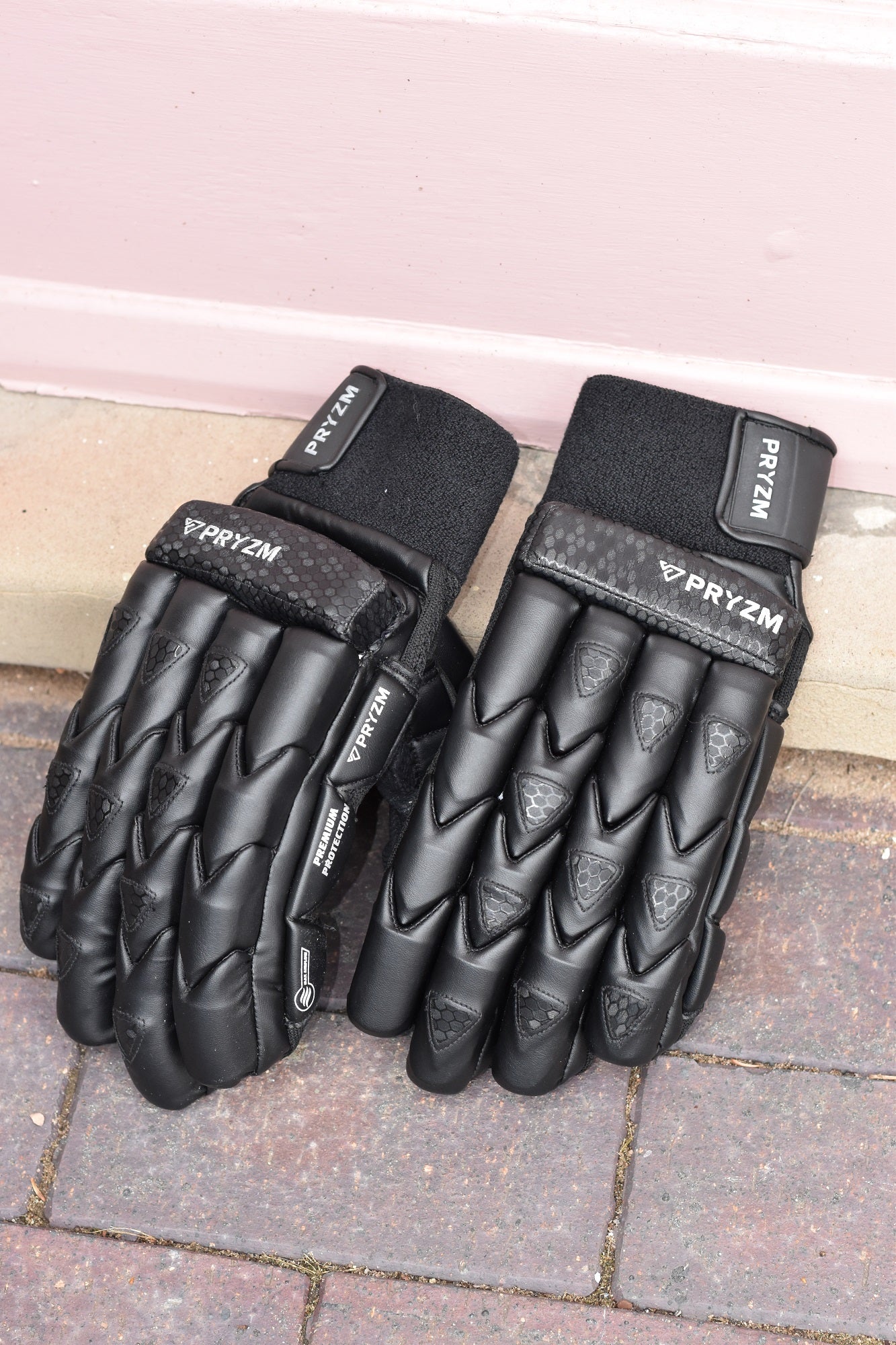 2026 Black Tempo Batting Gloves