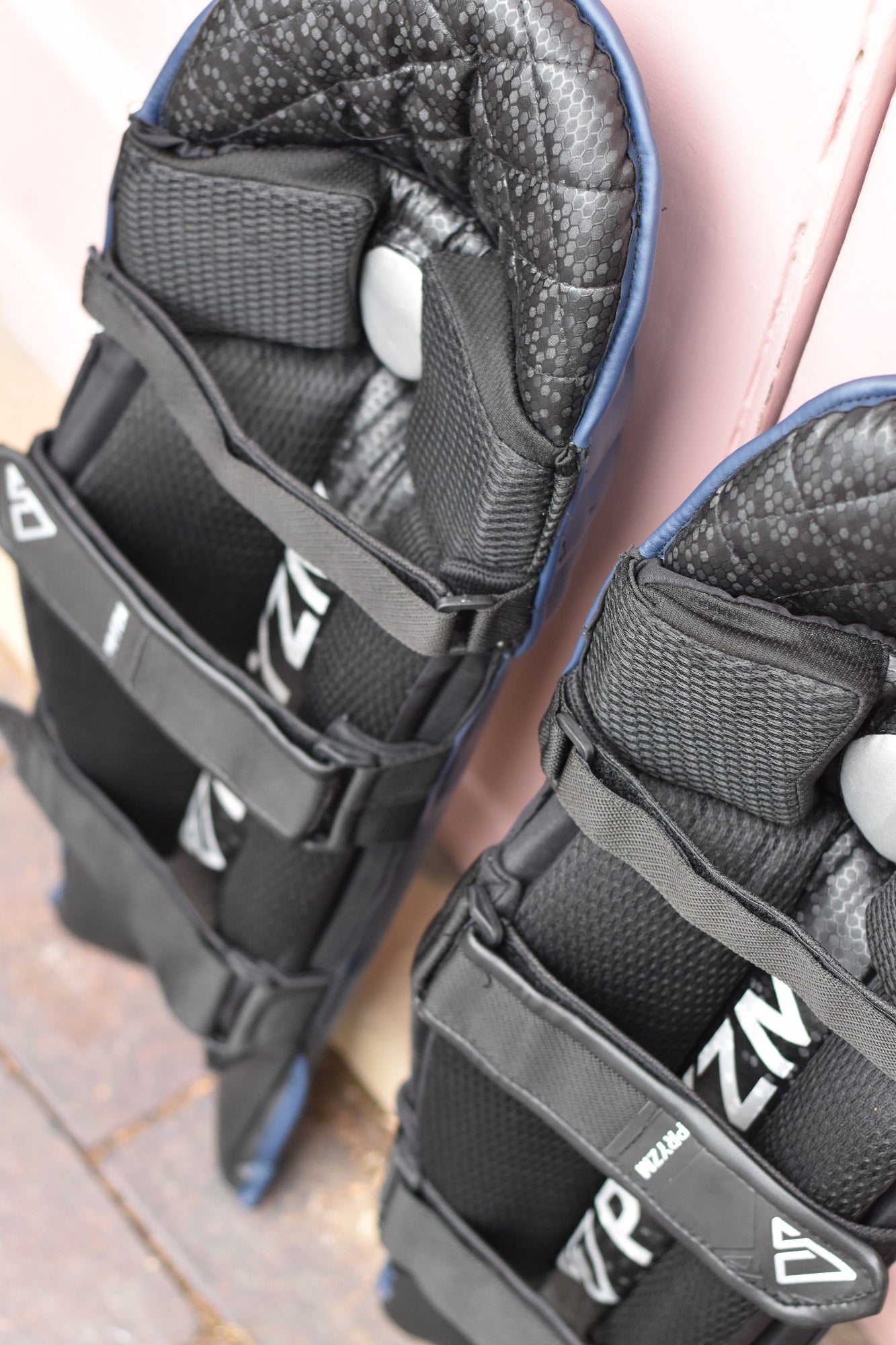 2026 Navy Heritage Batting Pads - Pryzm Cricket