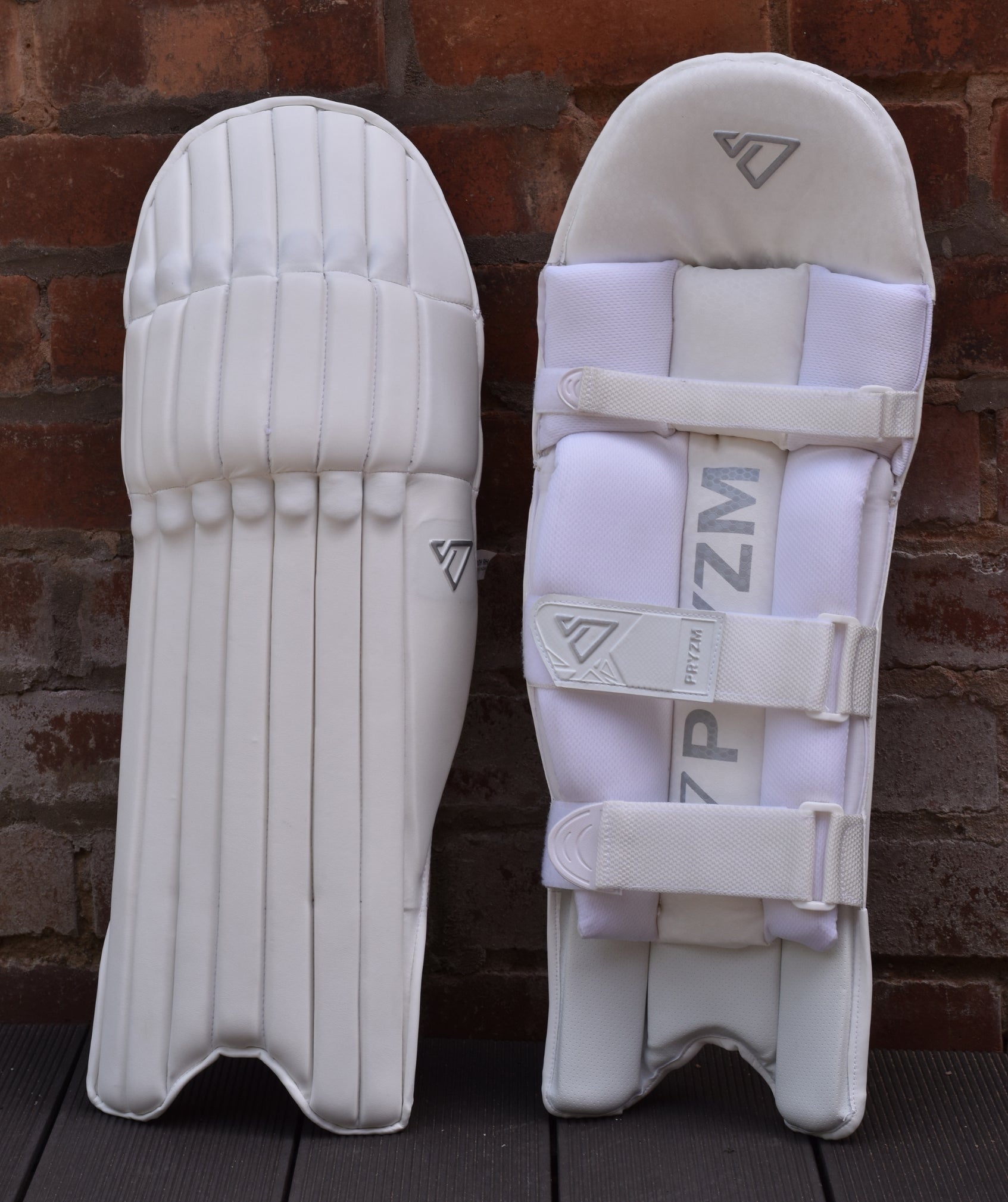2026 Youth/Junior Bundle (Duffle, Pads + Gloves)
