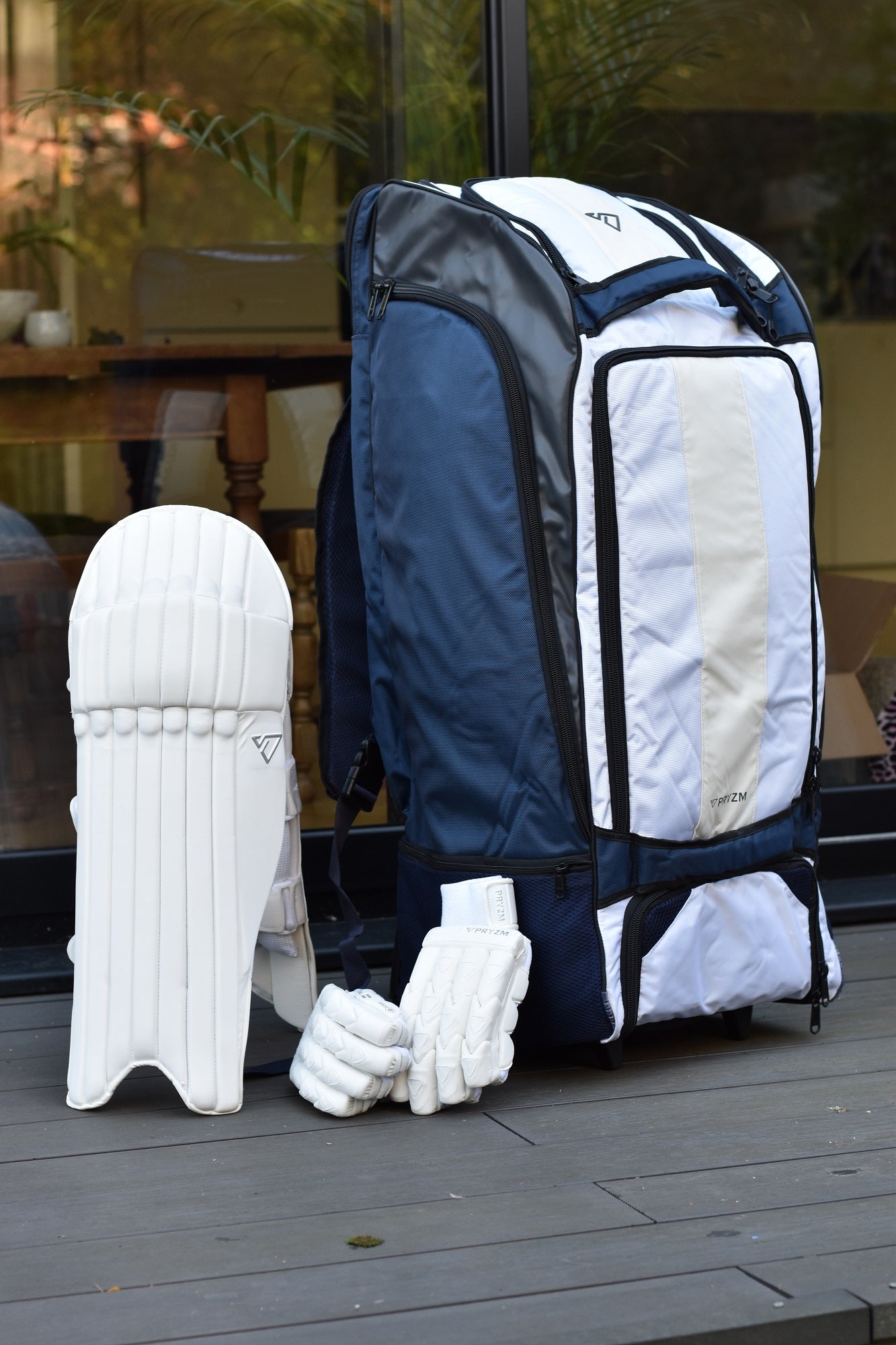 2026 Tempo Pads & Gloves + Blue/White/Grey Signature Wheelie Duffle Bundle