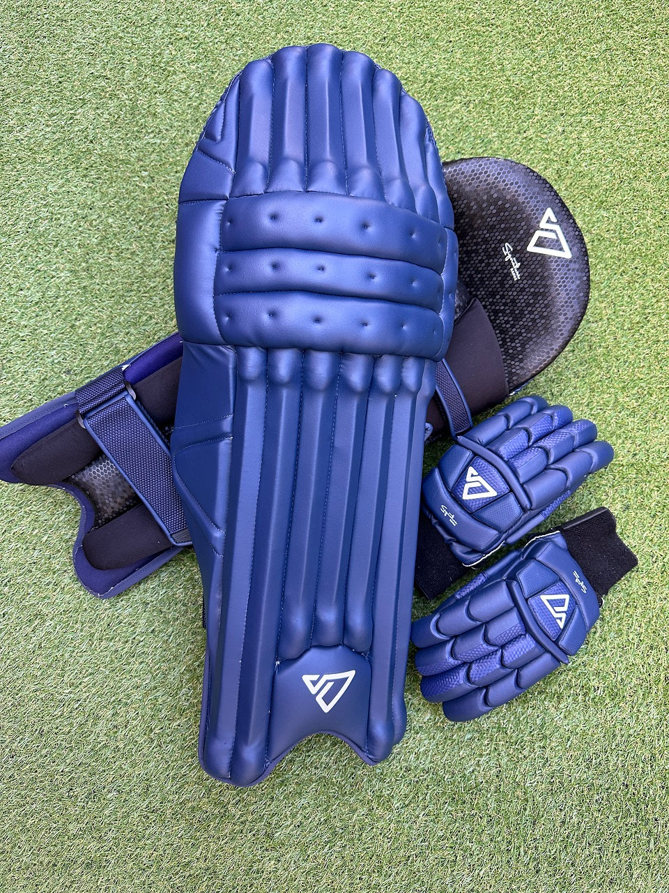 Navy Signature Pads & Gloves Bundle
