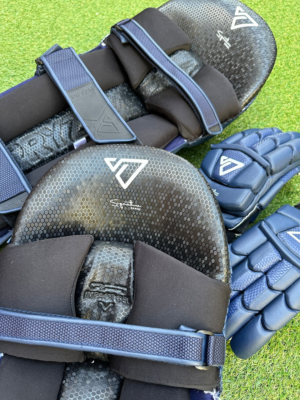 Navy Signature Pads & Gloves Bundle